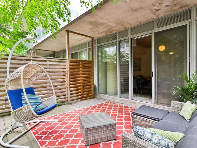 146 - 201 Carlaw Ave