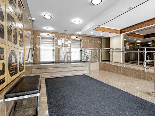 1602 - 15 Torrance Rd