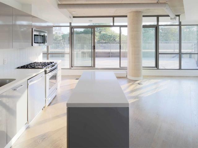 315 - 319 Carlaw Ave