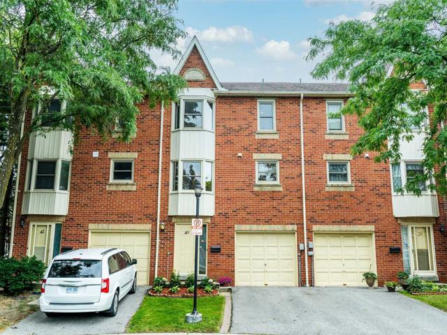 40 - 25 Cardwell Ave