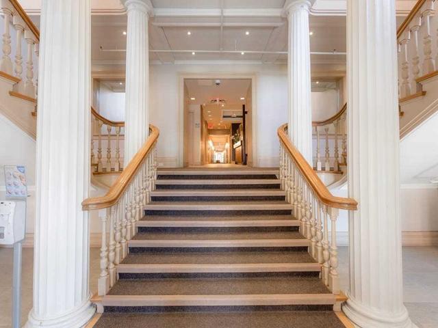 601 - 201 Carlaw Ave E