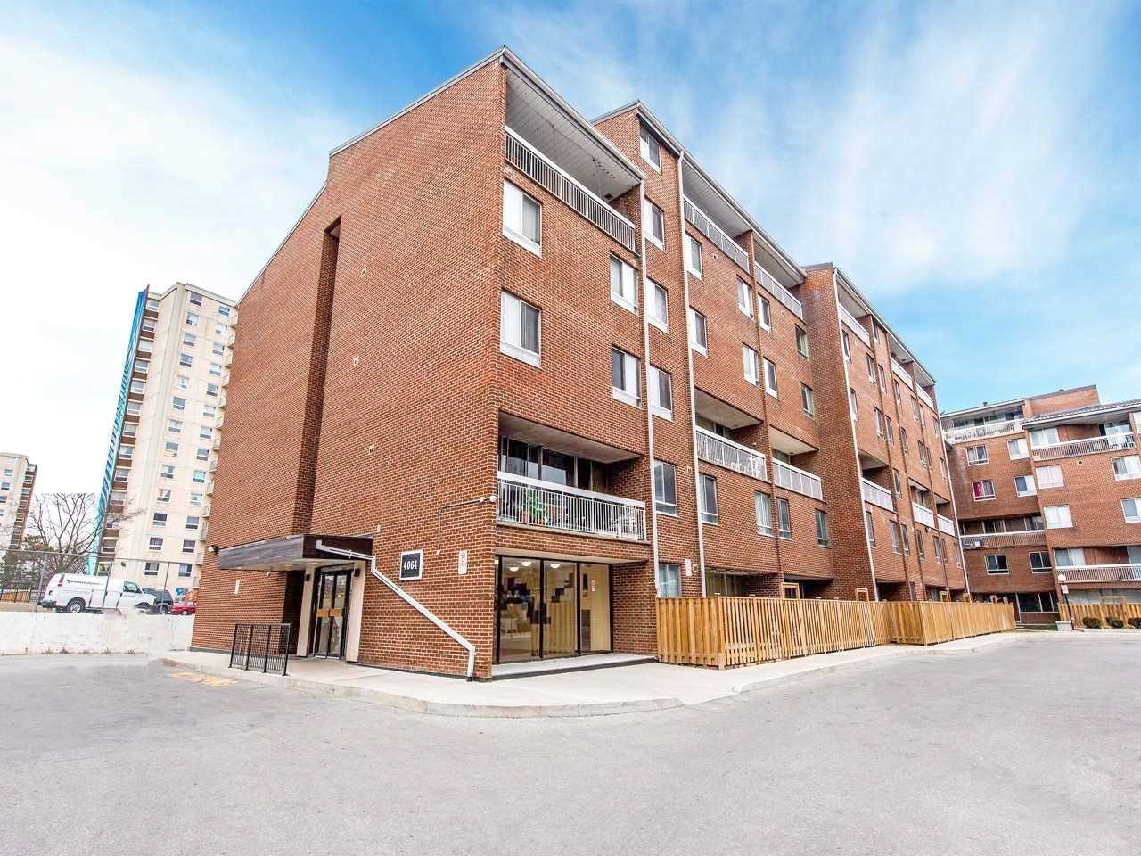 318 4064 Lawrence Ave E, Scarborough Sold, E5345631 Condos.ca