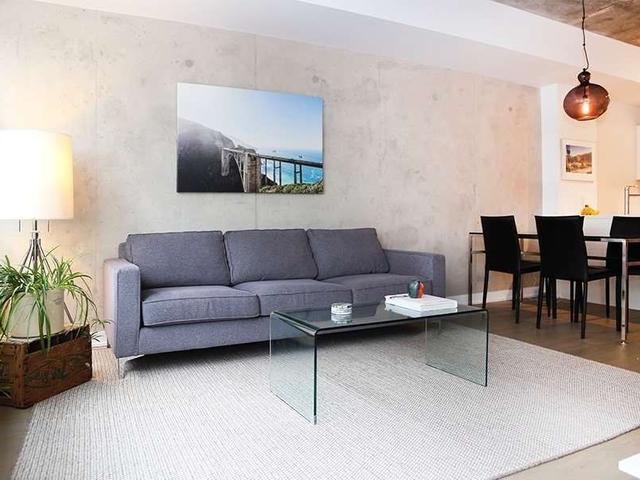 505 - 1201 Dundas St E