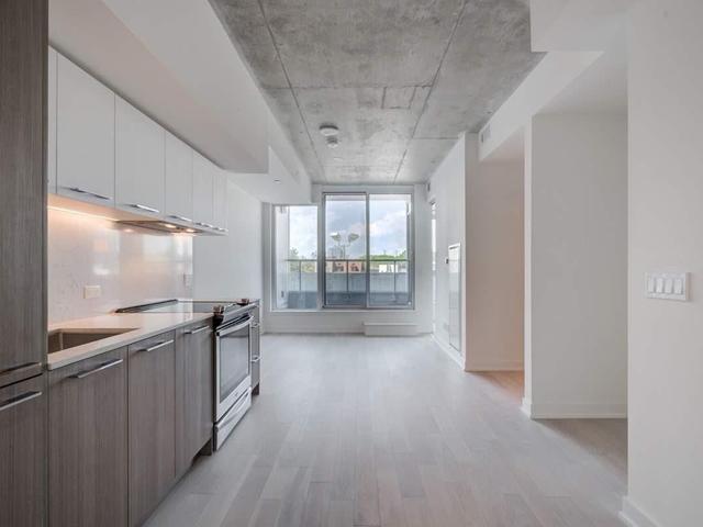 211 - 25 Baseball Pl