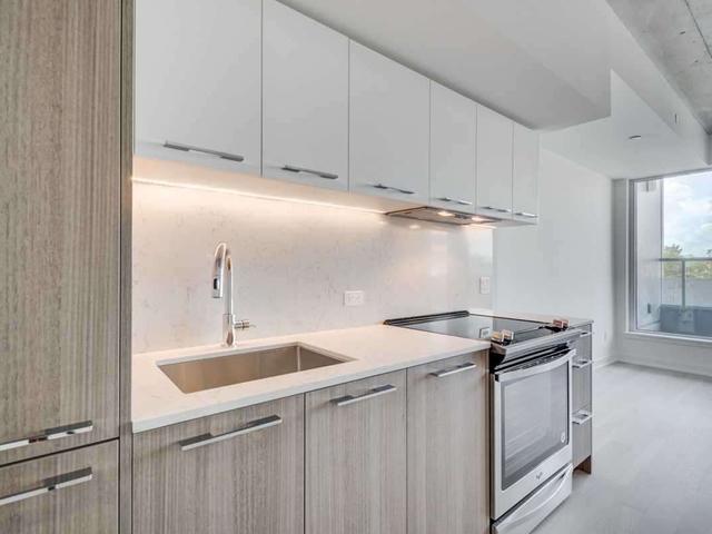 211 - 25 Baseball Pl