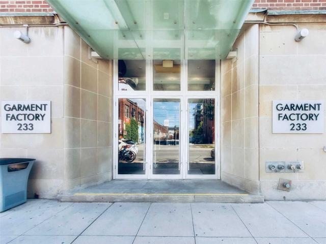 815 - 233 Carlaw Ave