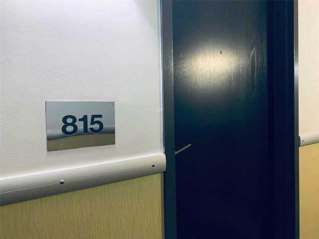 815 - 233 Carlaw Ave