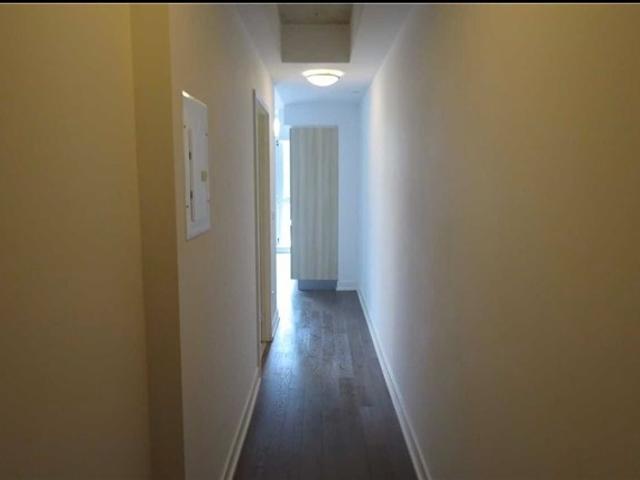 406 - 1190 Dundas St E