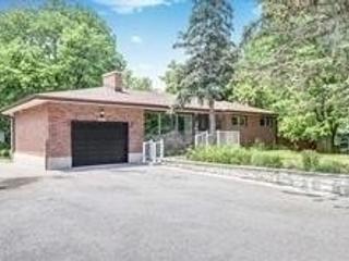 Upper - 1506 Simcoe St N