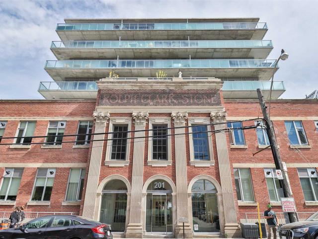 131 - 201 Carlaw Ave