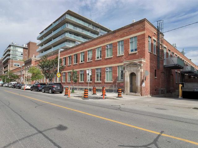 131 - 201 Carlaw Ave