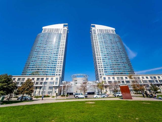 1103 - 36 Lee Centre Dr