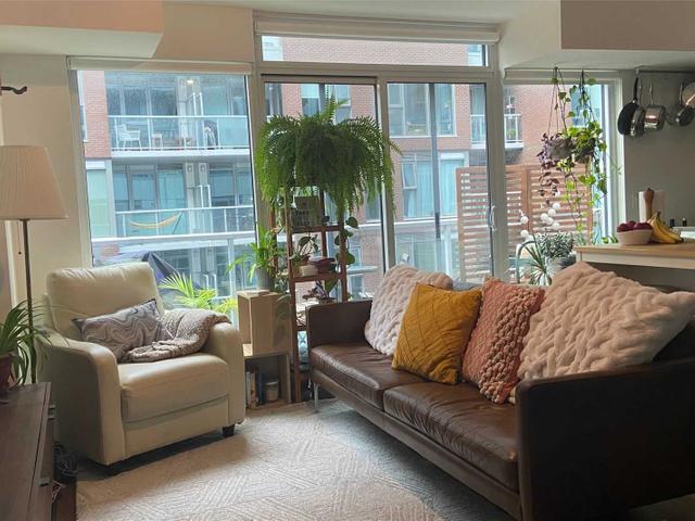 512 - 15 Baseball Pl