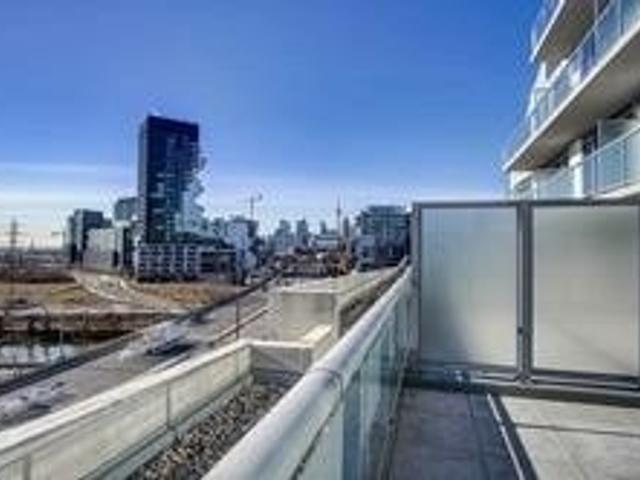 712 - 15 Baseball Pl