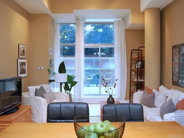 102 - 601 Kingston Rd