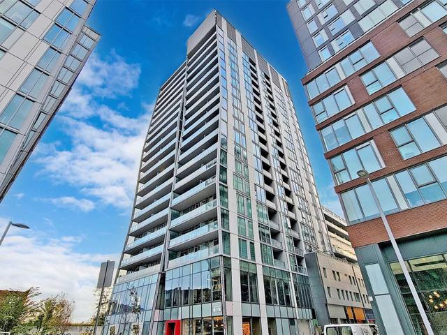 802 - 15 Baseball Pl