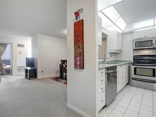 2607 - 88 Corporate Dr