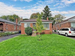 28 Mackinac Cres