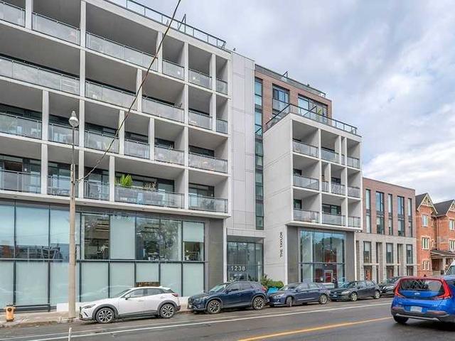 801 - 1238 Dundas St E