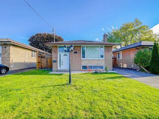3 Frolick Cres