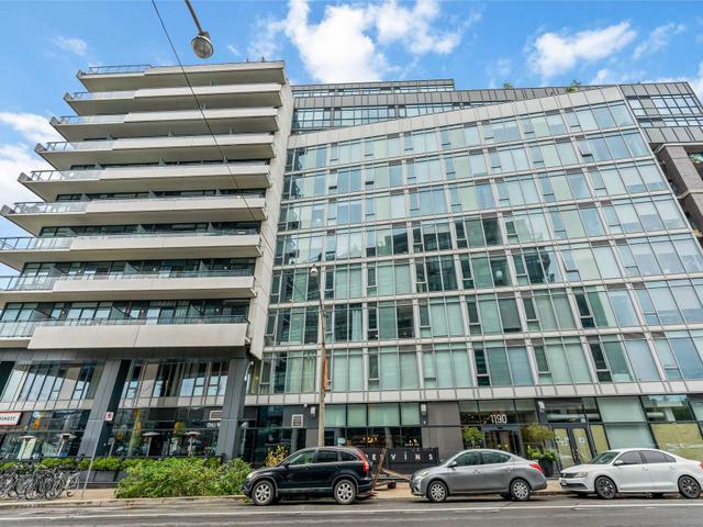 827 - 1190 Dundas St E