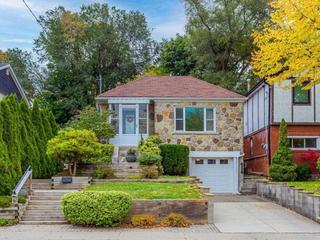 23 Thatcher Ave