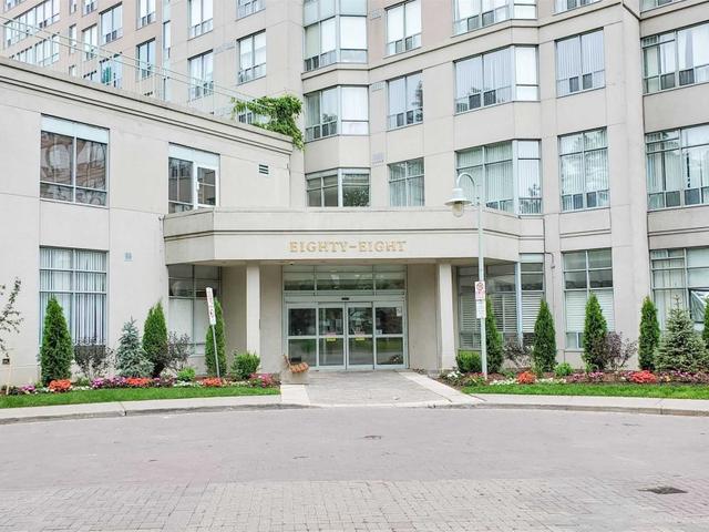 1802 - 88 Corporate Dr