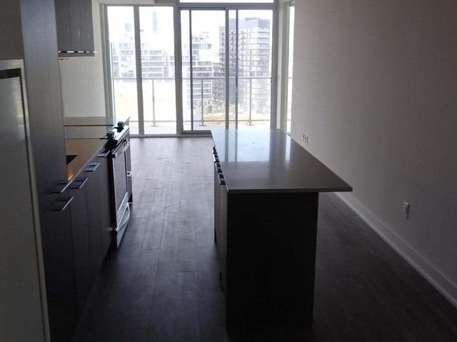 1110 - 15 Baseball Pl