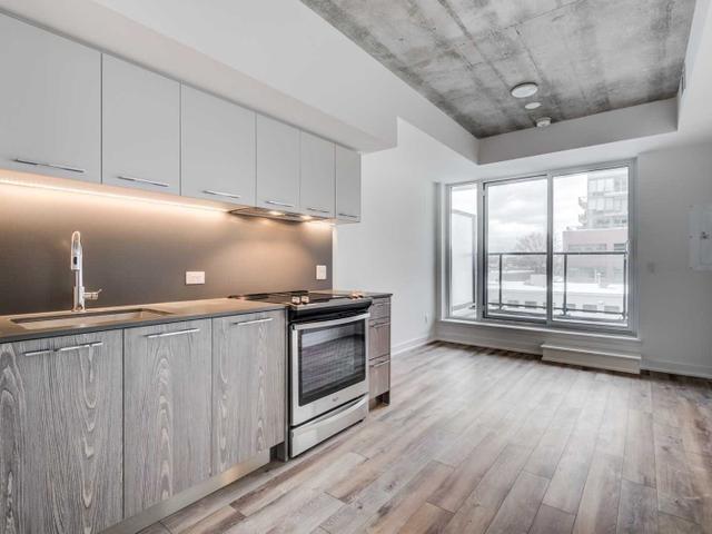 304 - 30 Baseball Pl