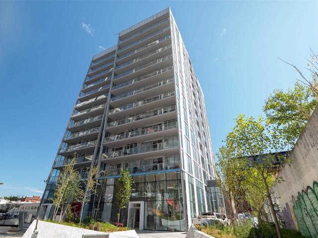 210 - 25 Baseball Pl