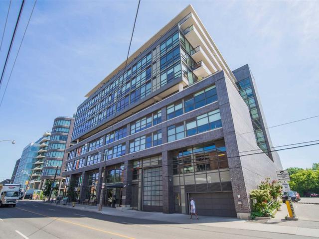 401 - 319 Carlaw Ave