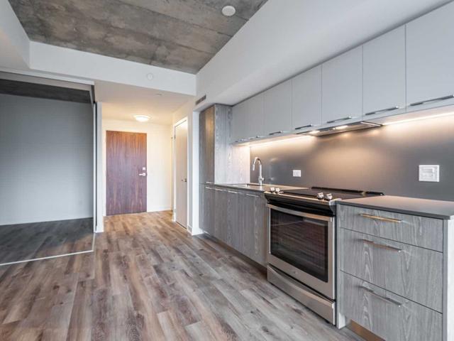 918 - 30 Baseball Pl