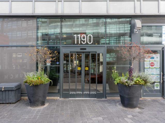 1016 - 1190 Dundas St E