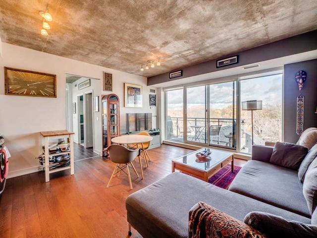 602 - 1238 Dundas St E