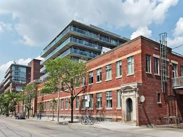 607 - 201 Carlaw Ave