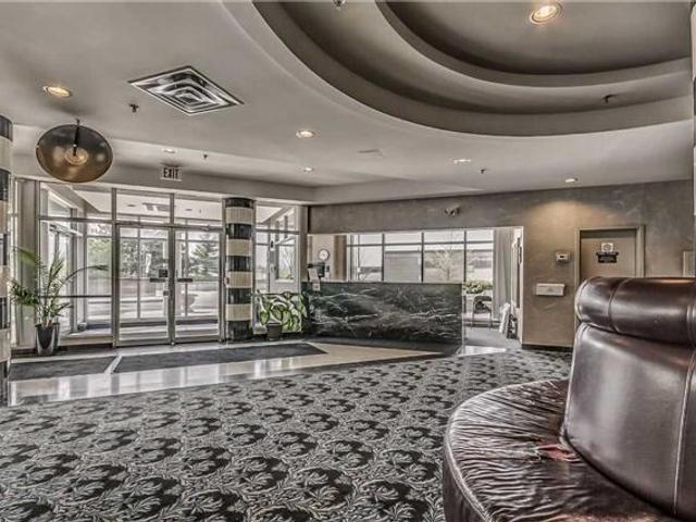 2209 - 2550 Lawrence Ave