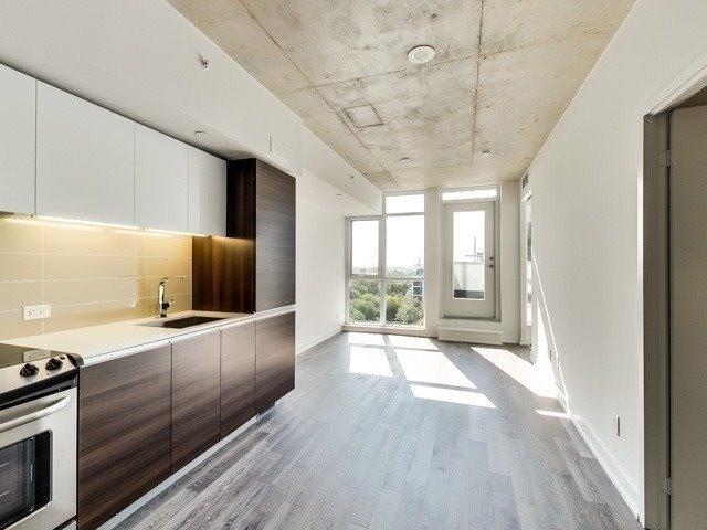 908 - 1190 Dundas St E