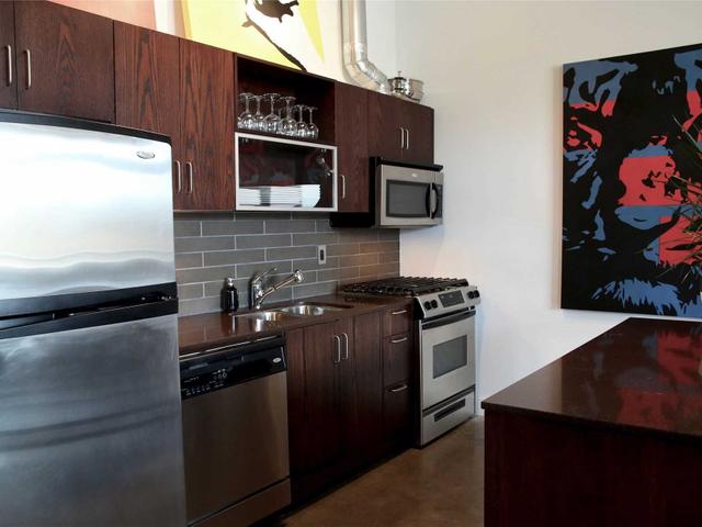 201 - 233 Carlaw Ave