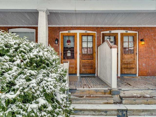 86/88 Gainsborough Rd