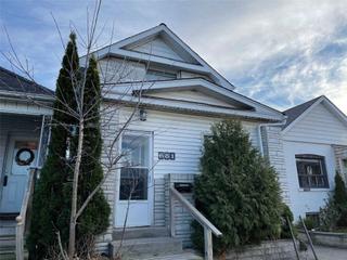 681 Mortimer Ave