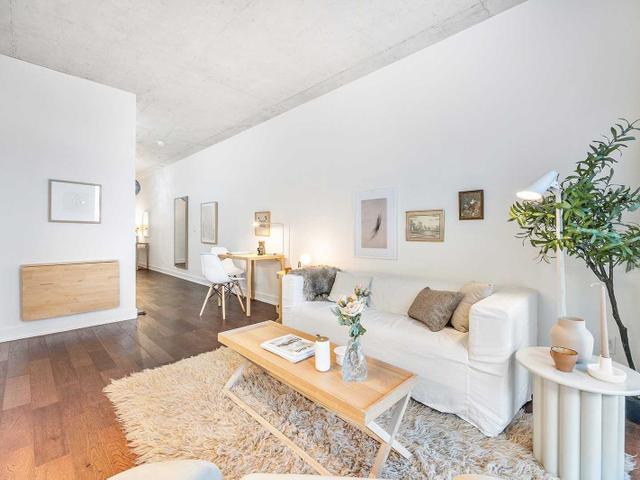 408 - 1190 Dundas St E