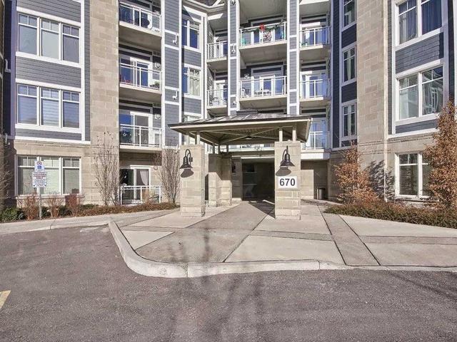 102 - 670 Gordon St