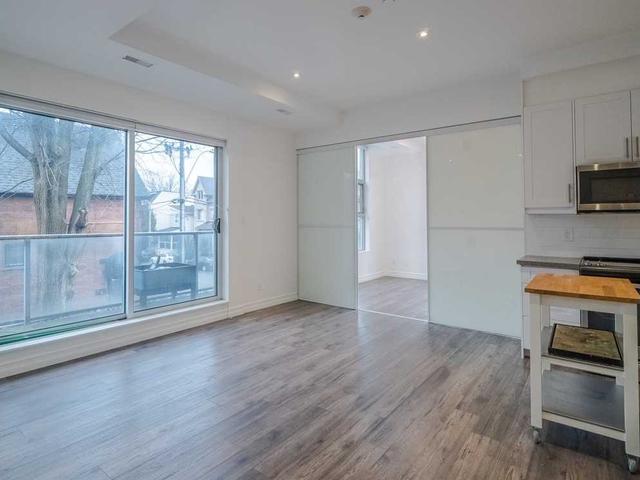 203 - 1003 Queen St E