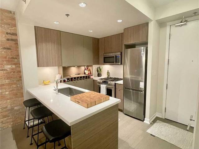 202 - 88 Colgate Ave