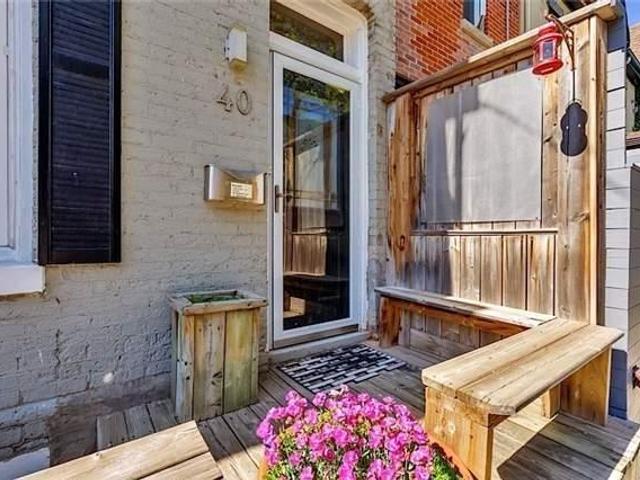 40 Allen Ave