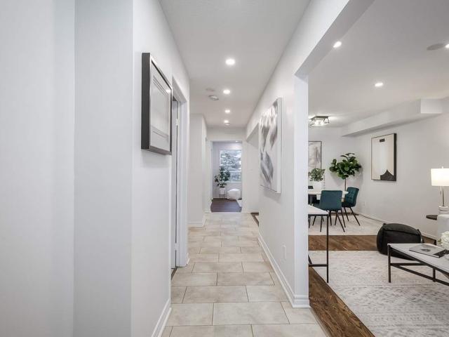 35 Ventris Dr