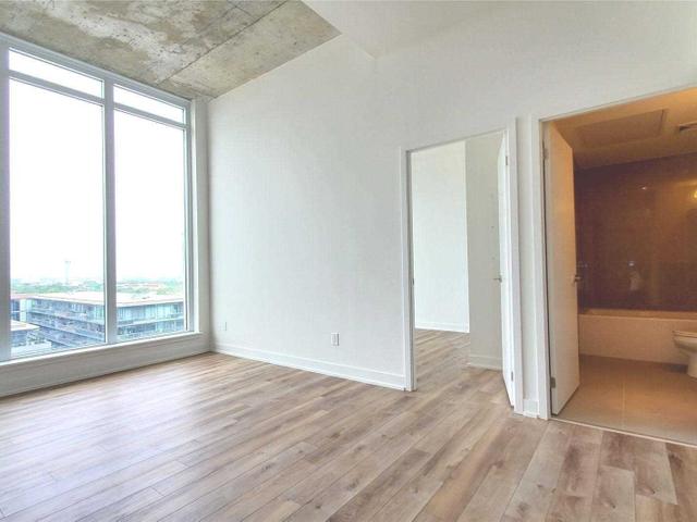 1303 - 30 Baseball Pl