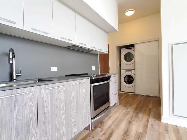 1303 - 30 Baseball Pl