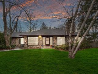 2220 Warden Ave