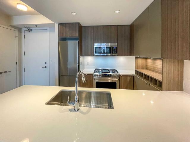 220 - 88 Colgate Ave